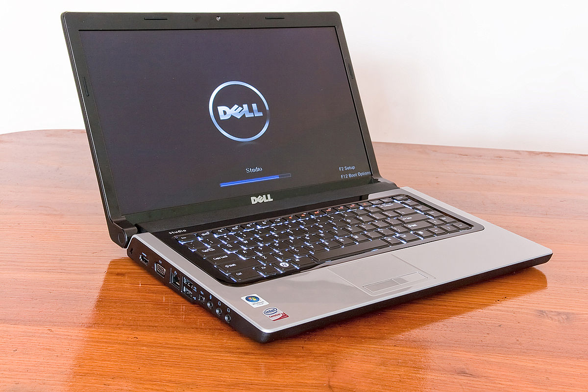 There are many Dell laptops out there ... which model is right for you? ... photo by CC user Someformofhuman on wikimedia commons